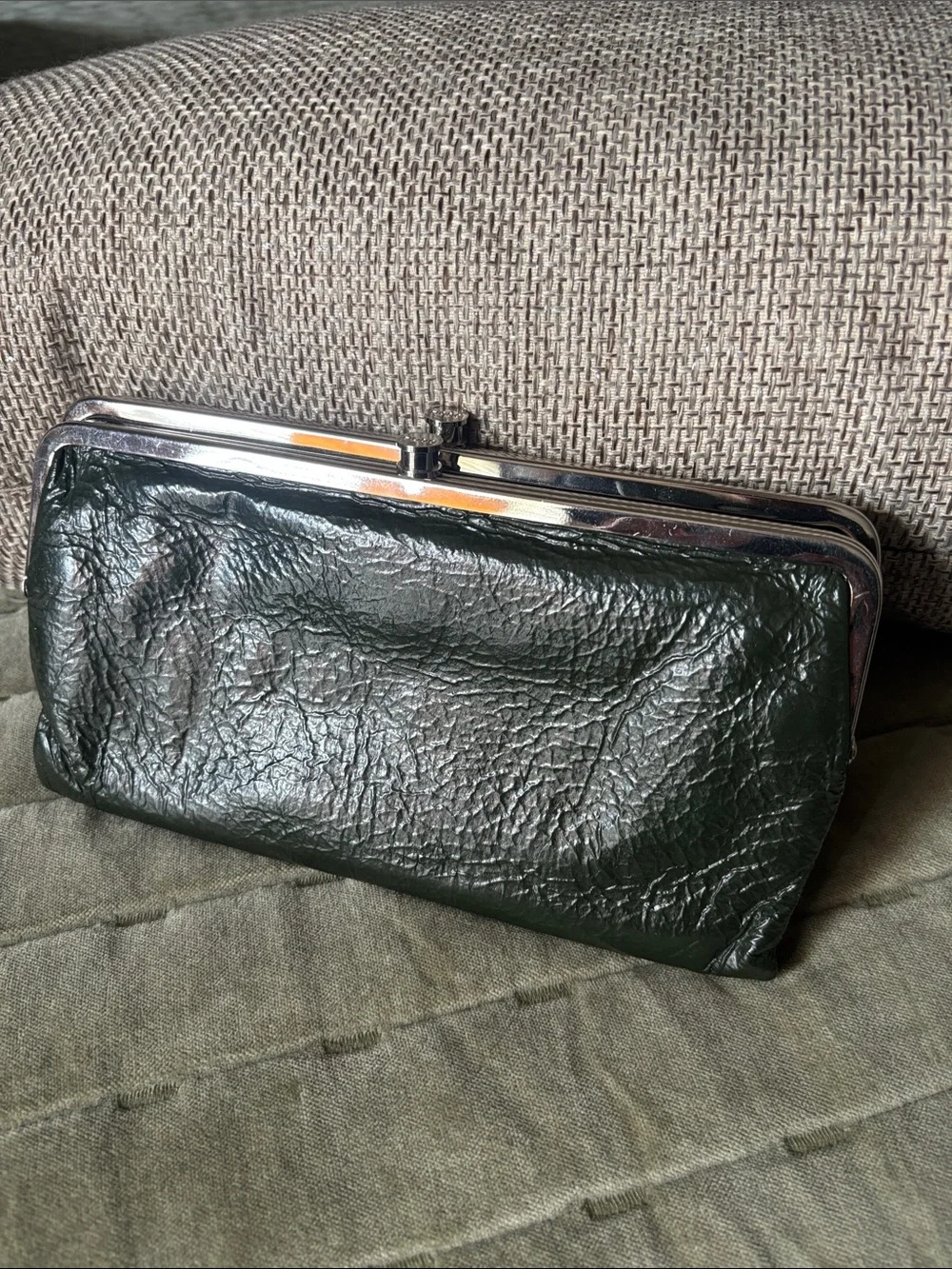 Hobo Lauren Dark Green Leather Kiss-Lock Clutch Wallet